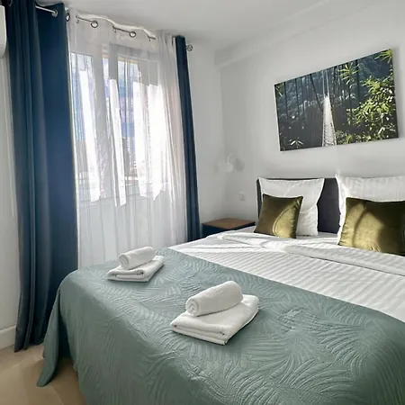 Mike By Terry's Homes Канны