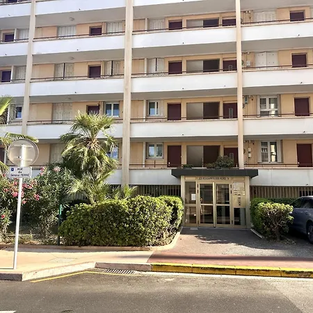 Apartamento Mike By Terry's Homes *