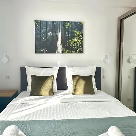 Mike By Terry's Homes * 칸느